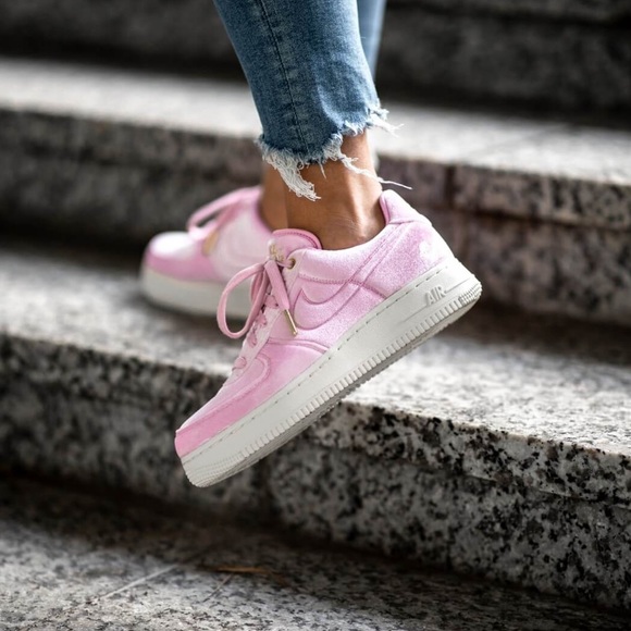 nike air force 1 velvet pink